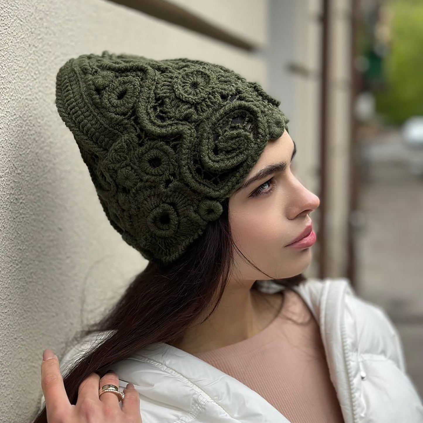 Bell-Shaped Green Irish Lace Hat – Handmade Sculptural Elegance