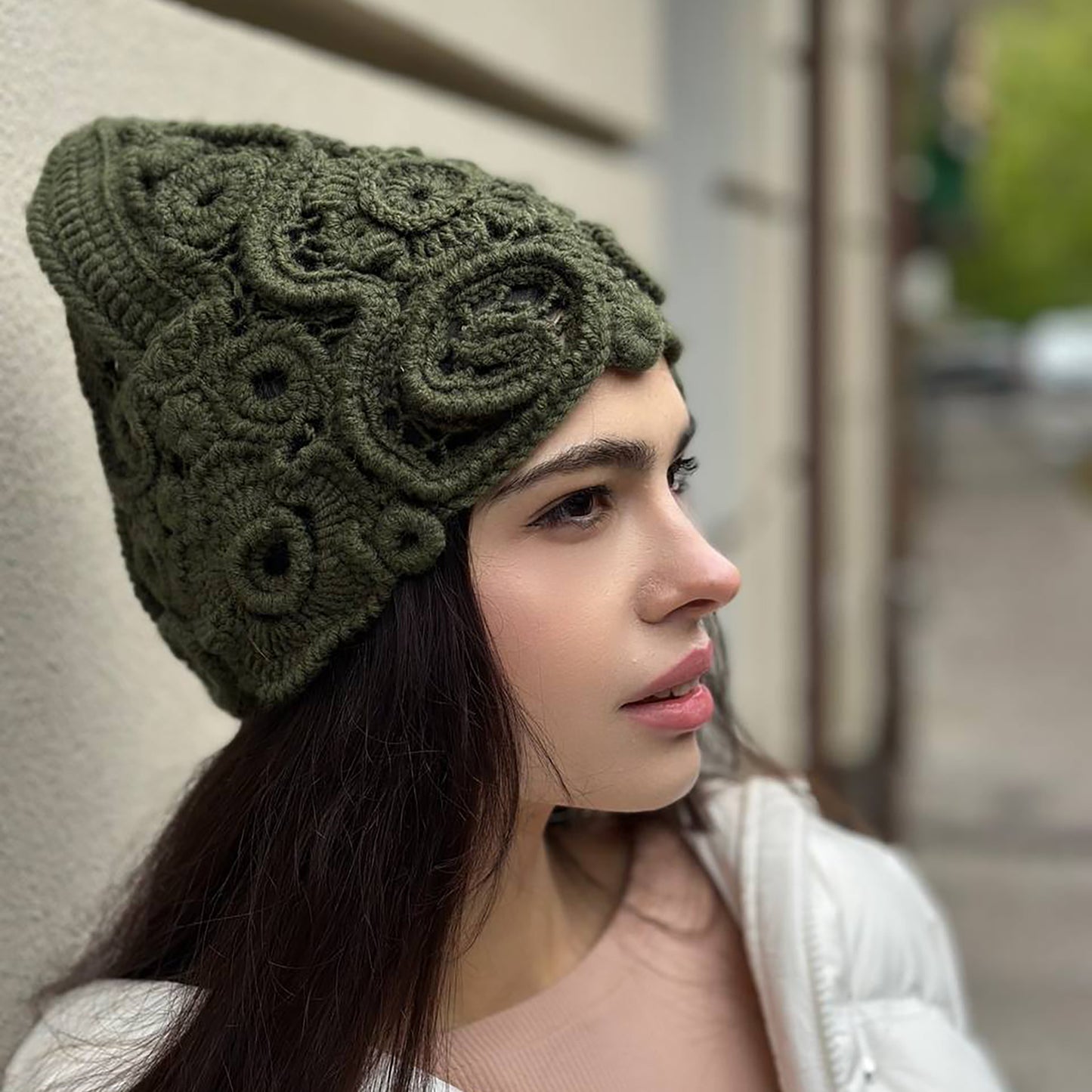 Bell-Shaped Green Irish Lace Hat – Handmade Sculptural Elegance