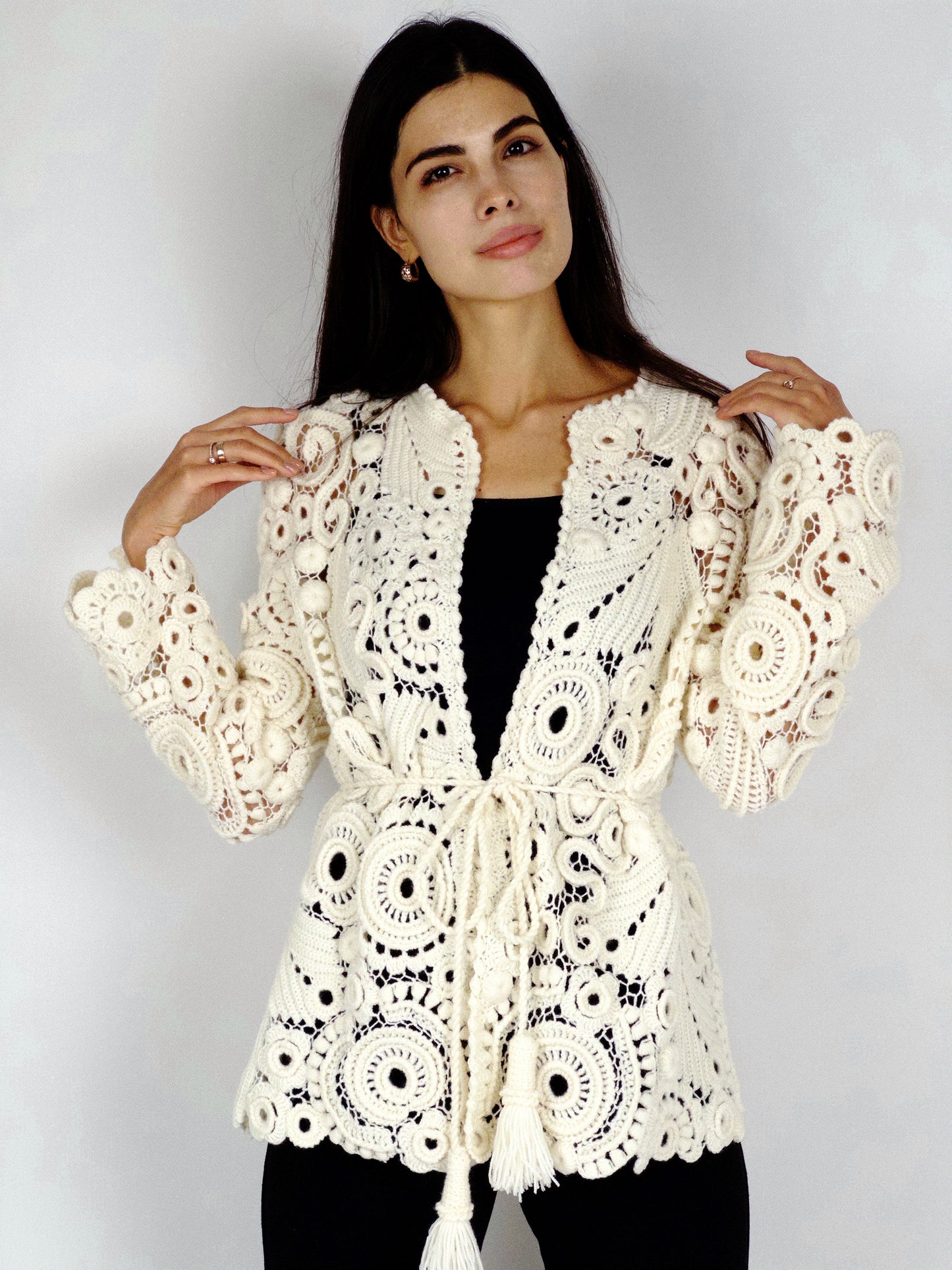 🕊️ Irish Crochet Lace Cardigan – Handmade White Boho Jacket