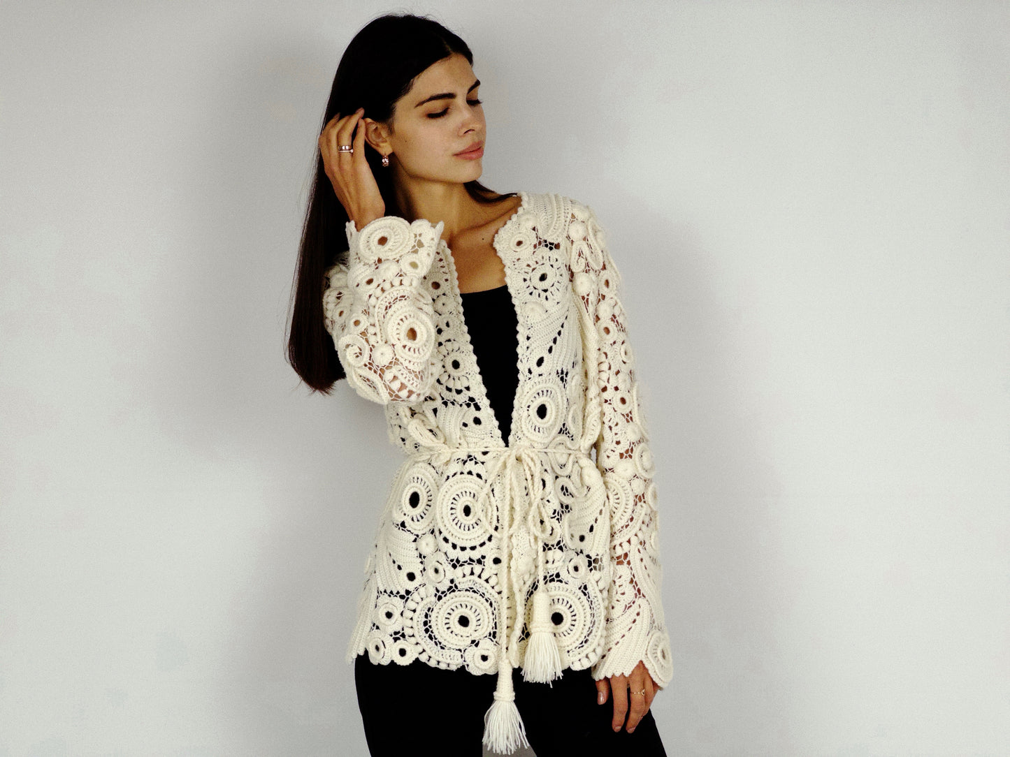 🕊️ Irish Crochet Lace Cardigan – Handmade White Boho Jacket