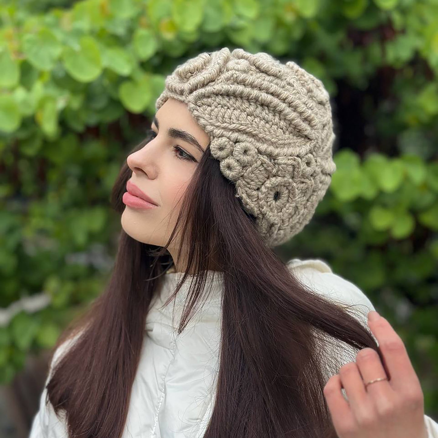 Handmade Grey Irish Crochet Hat – Timeless Warmth in Refined Detail