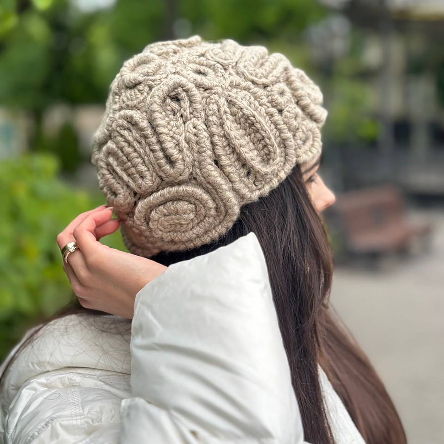 Handmade Grey Irish Crochet Hat – Timeless Warmth in Refined Detail