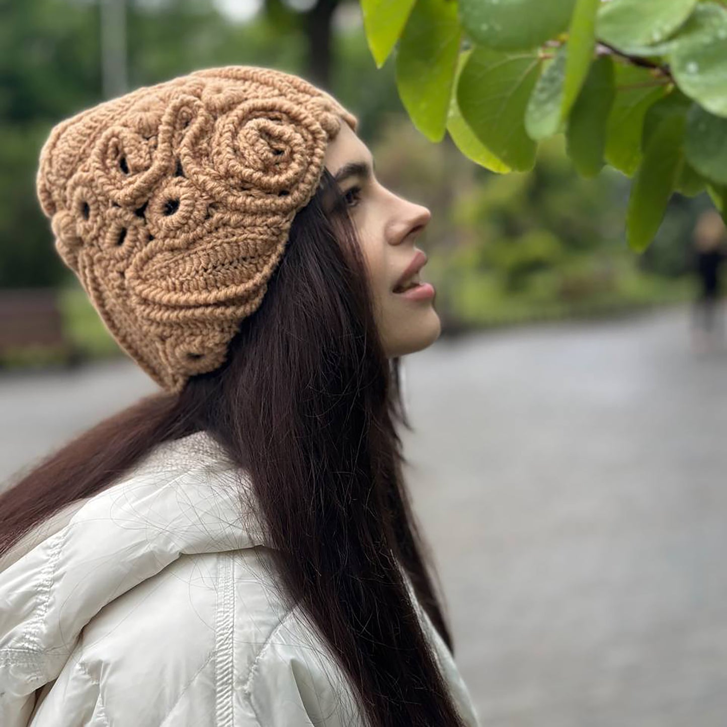 Handmade Beige Irish Crochet Hat – Neutral Elegance with Timeless Craft
