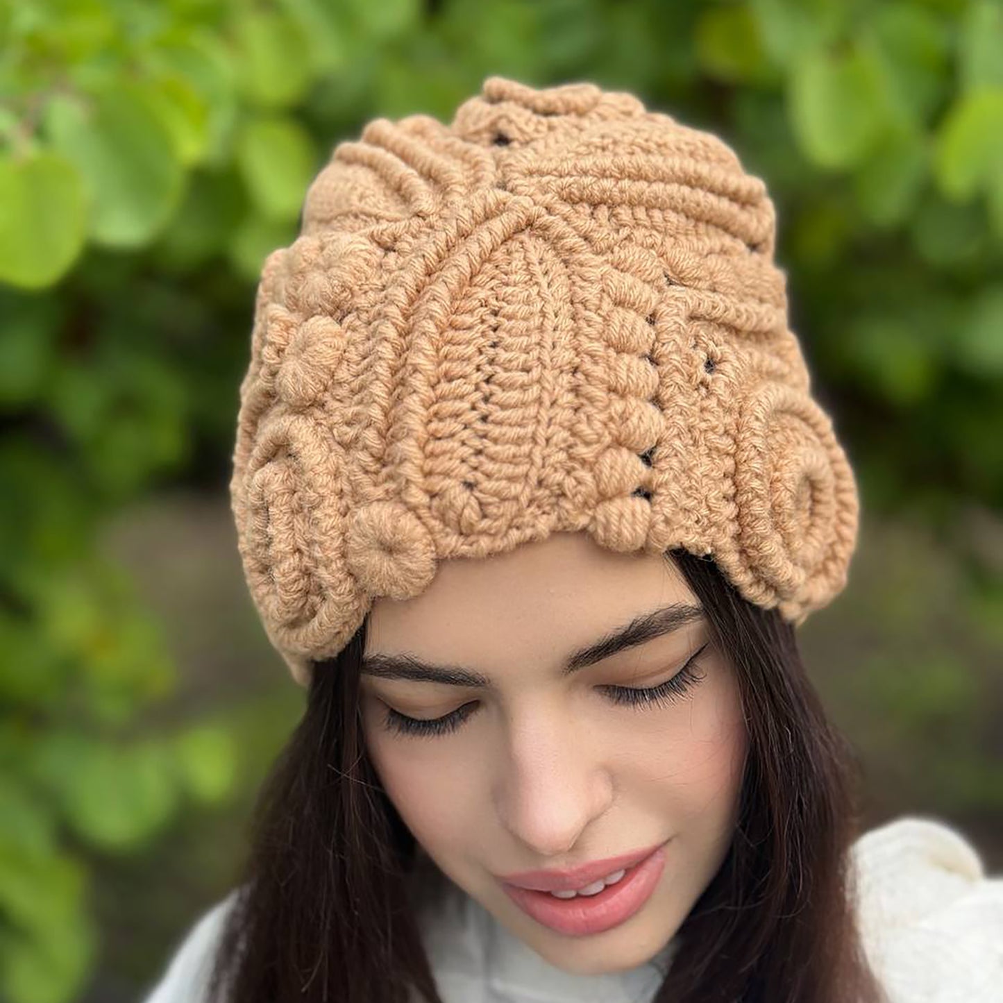 Handmade Beige Irish Crochet Hat – Neutral Elegance with Timeless Craft