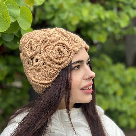 Handmade Beige Irish Crochet Hat – Neutral Elegance with Timeless Craft