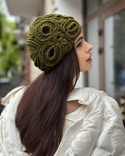 Green Irish Crochet Hat – Handcrafted Nature-Inspired Elegance