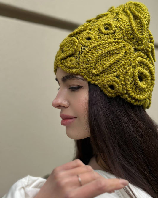 Handmade Light Green Irish Crochet Hat – Soft Elegance with a Fresh Twist